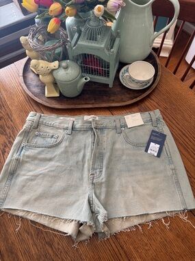 Universal Thread High Rise Mini Short Sz 16 - NWT